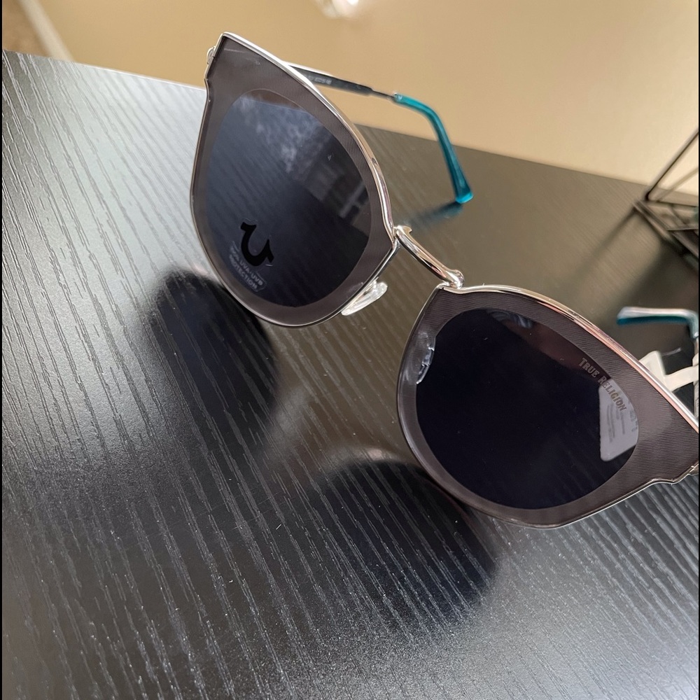 True religion new sunglasses